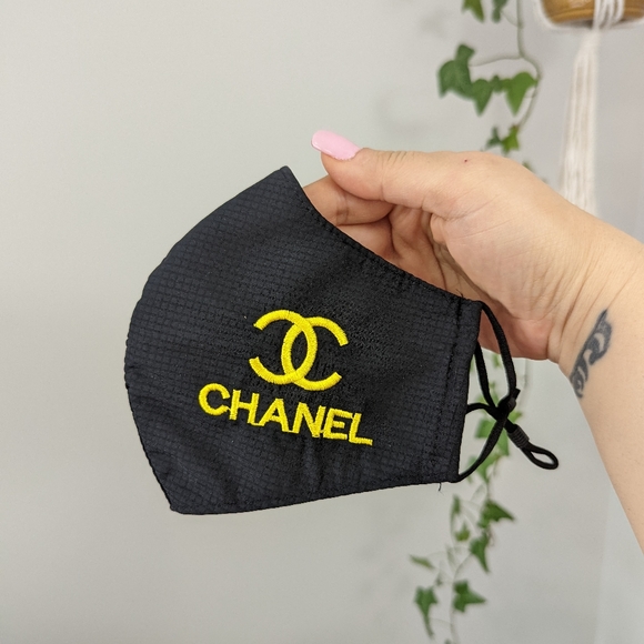 Mask - Picture 3 of 4